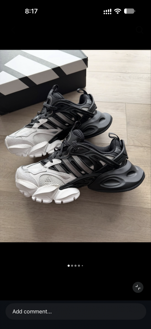 Adiddas XLG Runner Deluxe in White Black