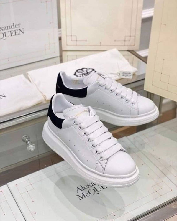 Alexander McQuee White Sneakers With Card Bill carry Bag & Og Box