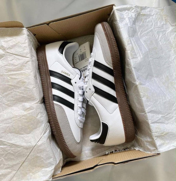 ADIDDAS SAMBA WHITE BLACK WITH KEYCHAIN MENS FIX