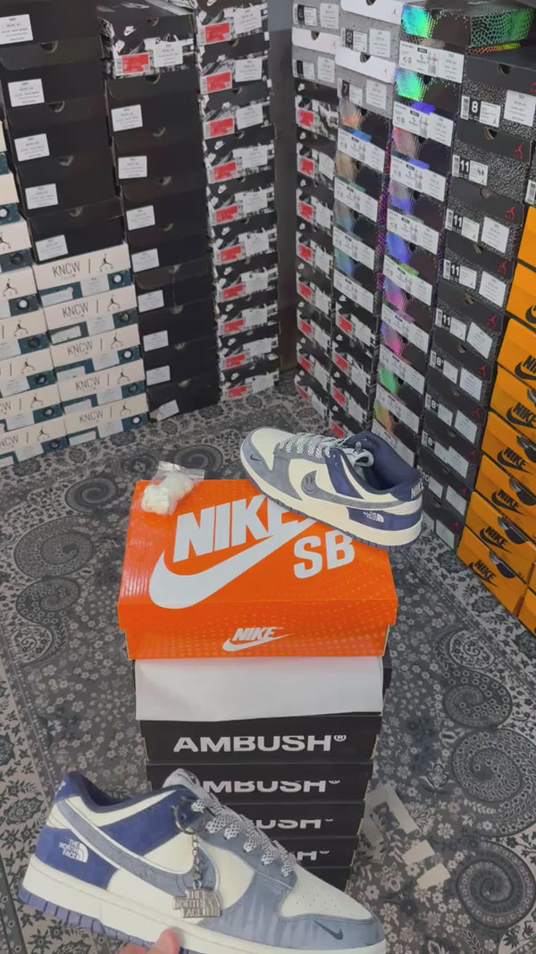 NIK.E SB DUNK LOW X THE NORT.H FACE GREY NAVY 2026