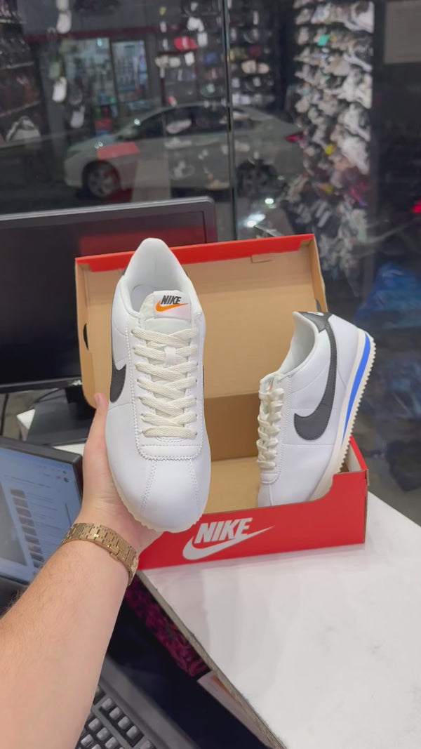 Nik.e Cortez TXT White Blue