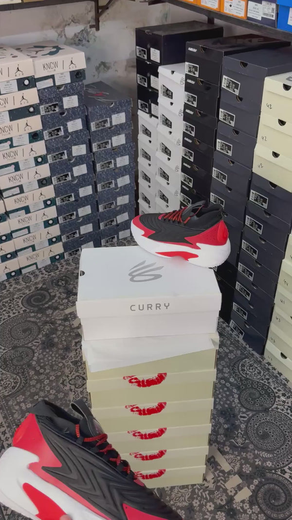 UNDE.R ARMOUR CURRY 11 WHITE RED