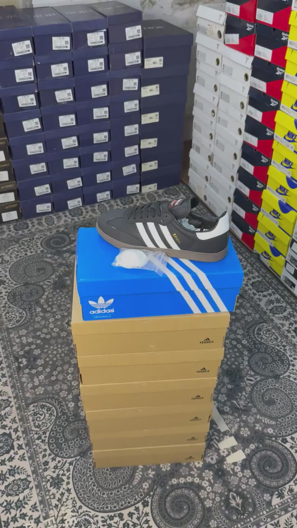 ADIDA.S SAMBA BAPE BLACK WHITE BLACK SNEAKER
