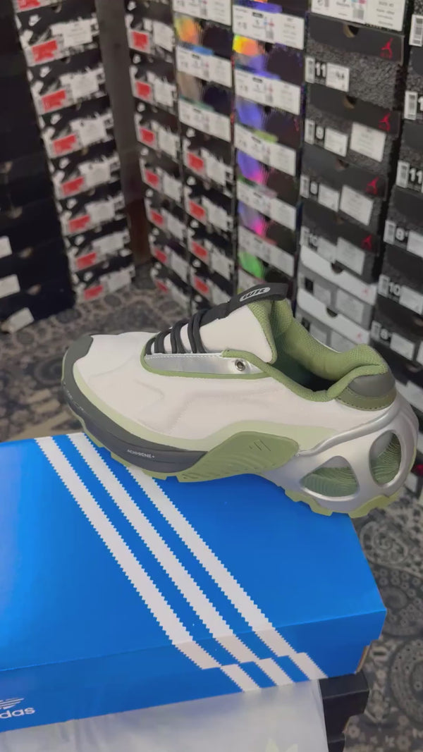 ADIDA.S EDGE WONDER RUNNER GREEN
