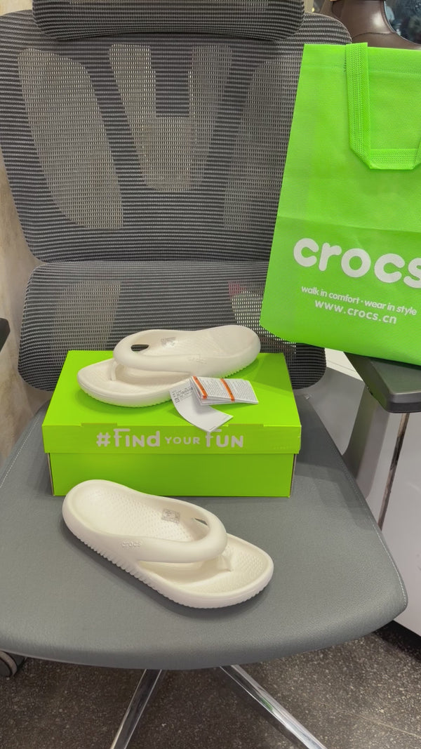 Croc.s Mellow recovery Flip White With Og Box And Carry Bag
