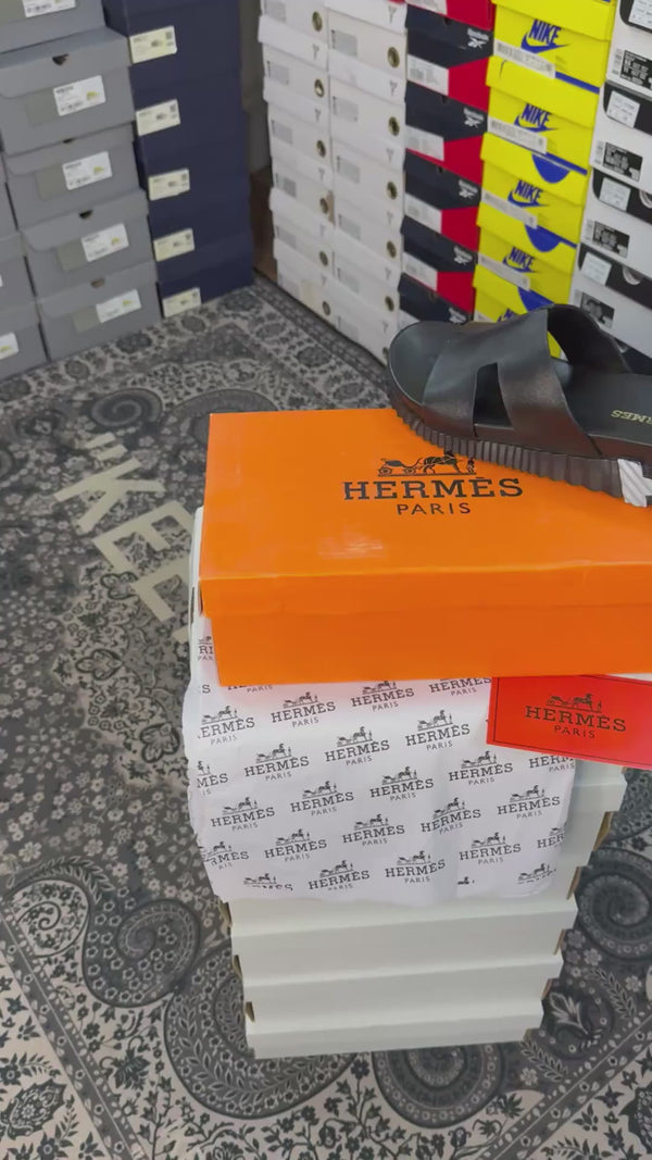 HERME.S IZMIR THICK SOLE ITALIAN SLIDE BLACK 33