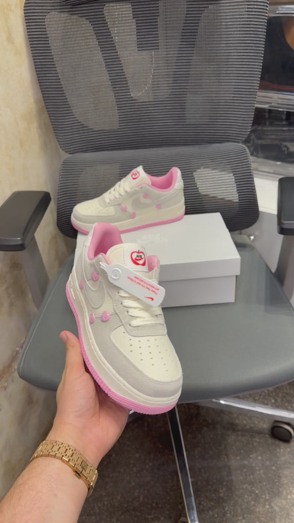 NIK EE Air Force 1 Low Valentines Day 2025